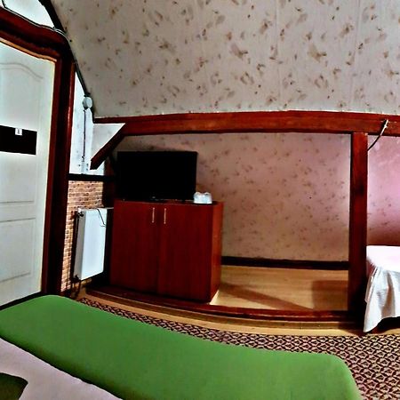 Pensiunea Micutul Vrajitor Arefu Exteriör bild